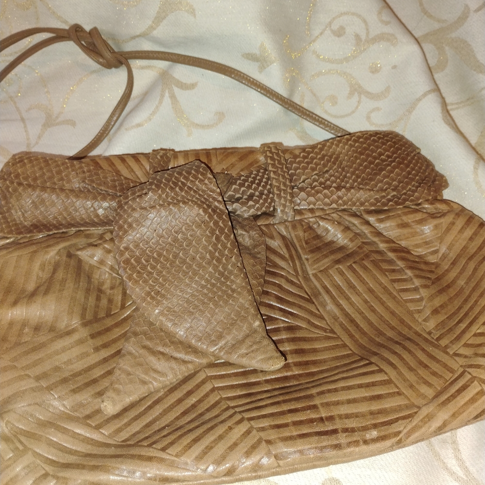 Chic Tan Textured Shoulder Bag